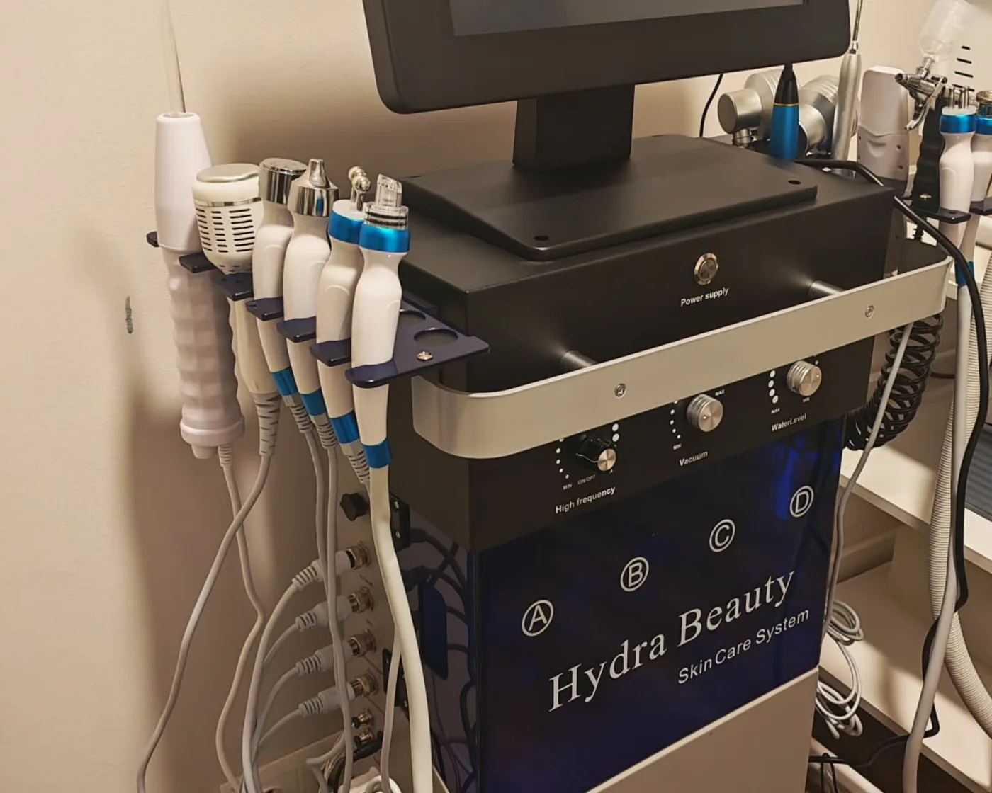 Sistema Hydra Beauty de cura facial a la cabina de Nova Center, Barcelona